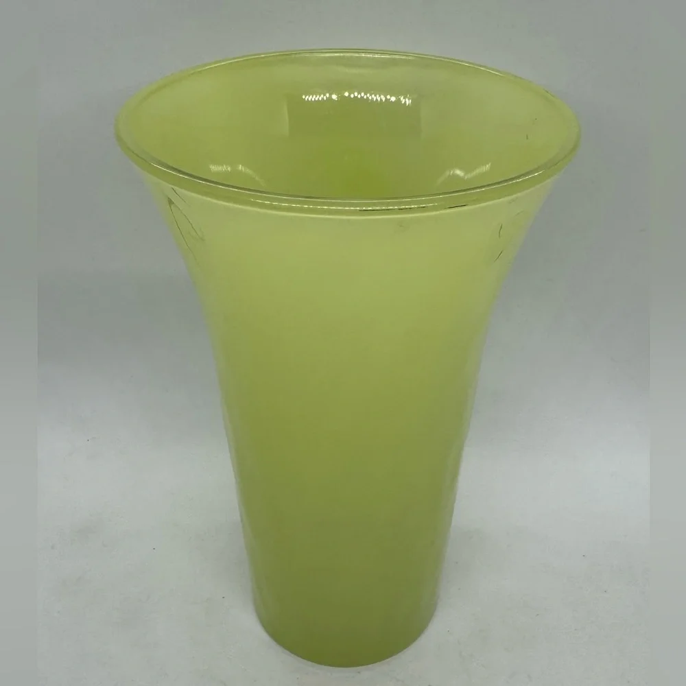 Vintage Green/Yellow Libbey Art Glass Company Rippled Translucent Vase
